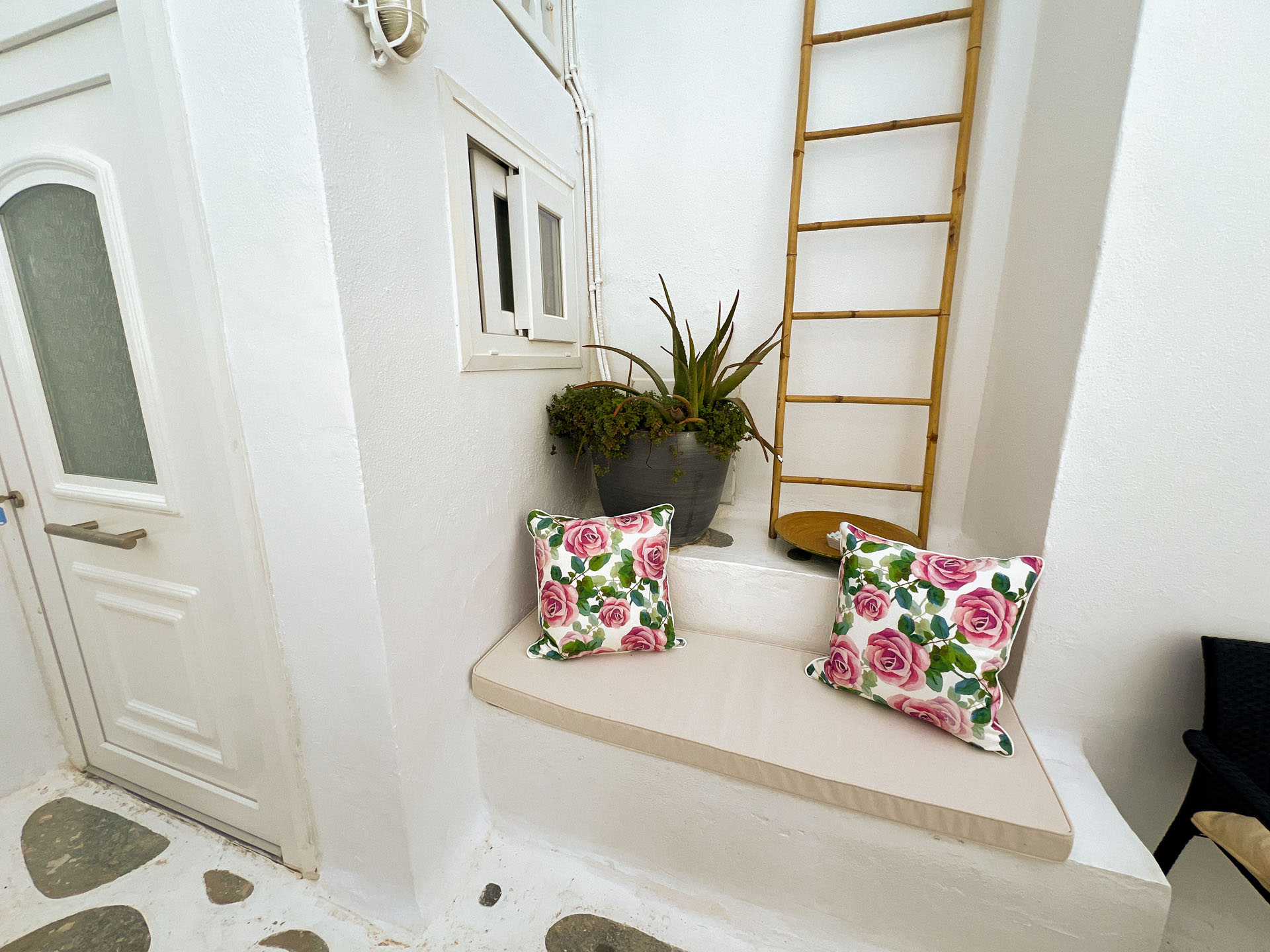 White Pearl Mykonos